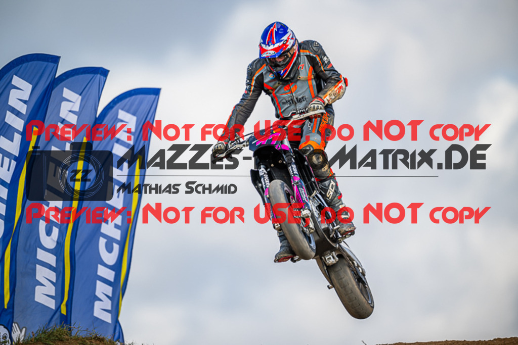 MaZZes_FotoMatrix_230930_4991 | UE40