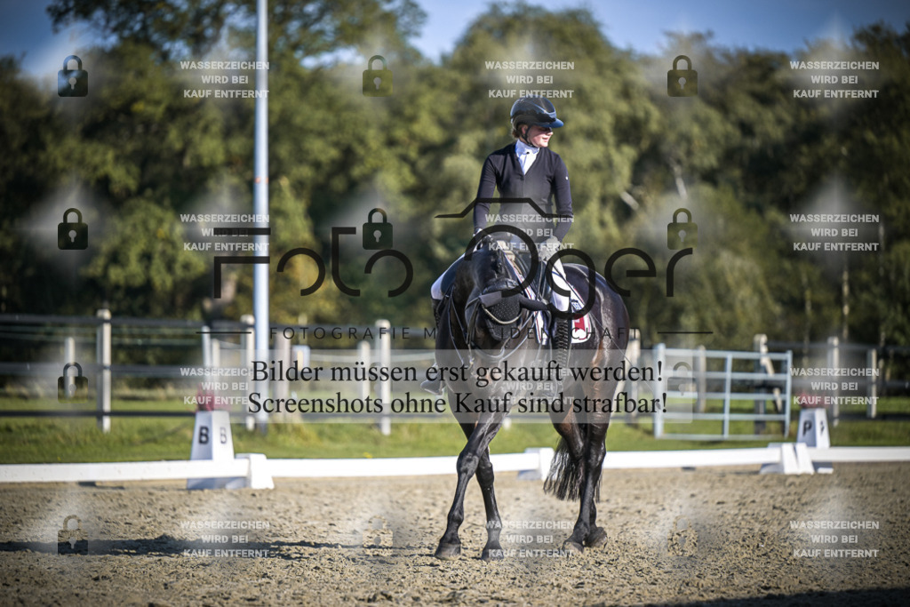 DOS_B869 | Entdecke hochwertige Reitturnierfotos von Foto Oger. Professionell, emotional und authentisch – jetzt Lieblingsmomente im Shop bestellen.Deutschlandweite Turnierfotografie. - Realisiert mit Pictrs.com