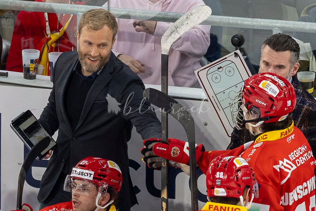 EHCB vs EVZ 20260227_WB-7027 | Sportbilder, Sportfotograf, Hochzeits- und Eventfotografin, Flugshows, Portraits und Tiershooting, Aviation, Downhill, Nationalleague, Swissleague, International