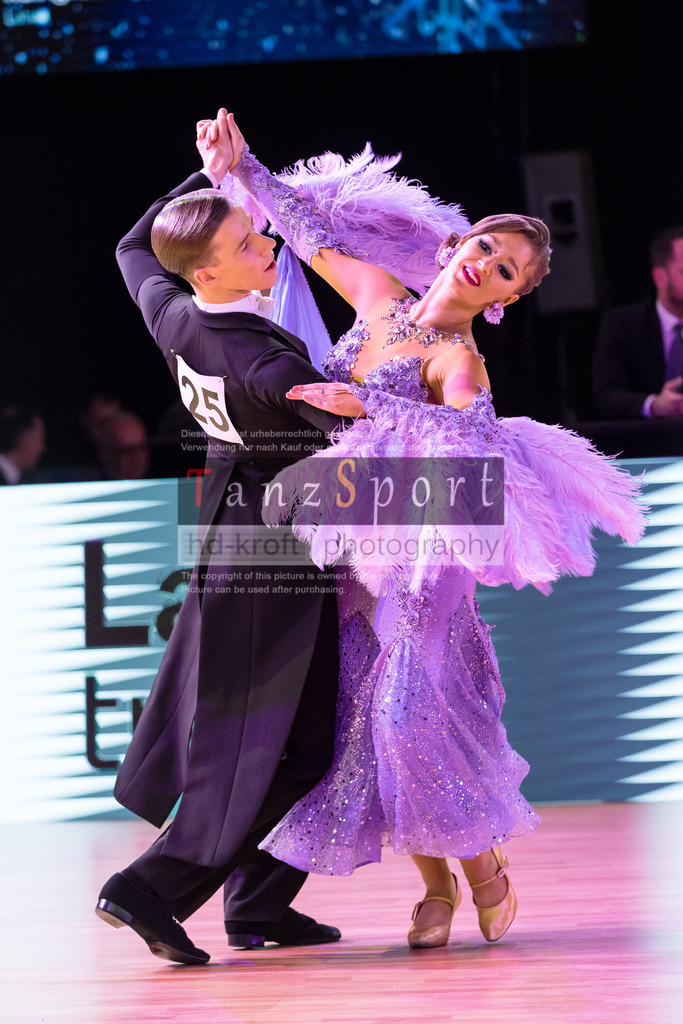 20241215_WDSF_Open_Youth_Std-Riga-9743 | Tanzsportbilder, Standardtanz, Lateintanz, WDSF, DTV, LTVB, dancecomp, goc, hessen tanzt, blaues band der spree, walzer, tango, wiener walzer, slowfox, quickstepp, samba, rumba, cha-cha-cha, paso doble. jive, hd-kroft photography, turniertanzsport