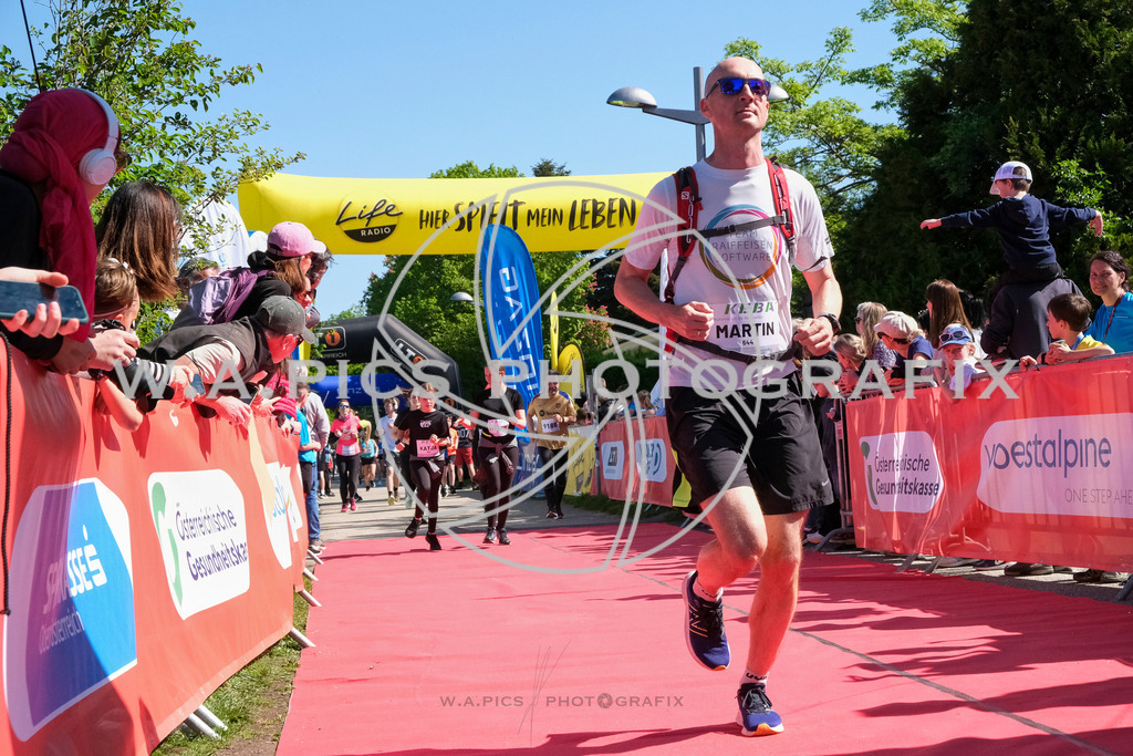 ..... | LINZ,AUSTRIA,27.April 24, Int. 3 Brückenlauf Linz  , Image shows: Photo: WAPICS / Michael ring