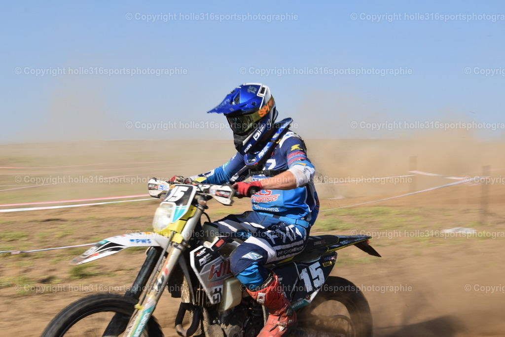 DSC_0409 | Sportfotografie , Motorsport, Motoross, Reitsport, Mointainbike, Enduro,
Landschaft , Outdoor, Eventfotografie, Landschaft, Bilder online bestellen - Realisiert mit Pictrs.com