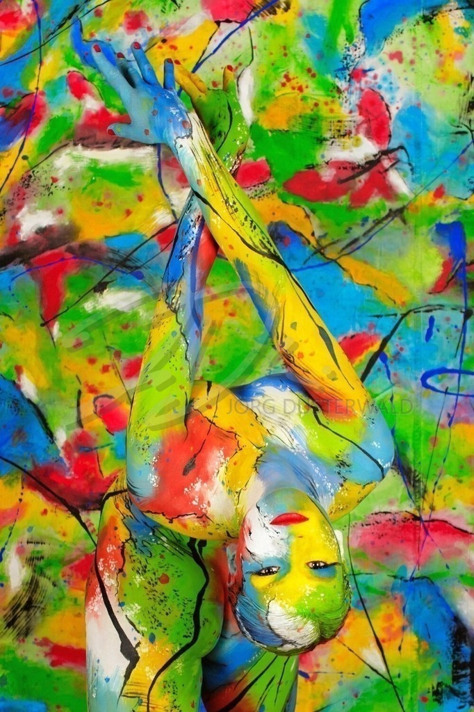 Bodypainting-COLOURMIX_8128 | #007 | Modell: Christina | Foto: Frank Schneider - Realisiert mit Pictrs.com