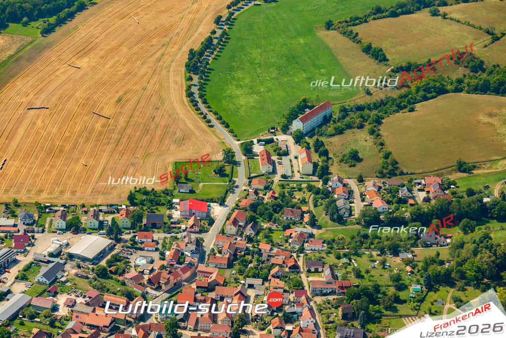 Großkochberg Uhlstädt-Kirchhasel Bild- Das Luftbild wurde 2025 vom UL-Flugzeug heraus erstellt ( keine Drohne bzw. Drohnenaufnahme ) - Hochauflösende Luftaufnahme -Nicht vergleichbar mit Google Maps oder Satelittenbilder- Die Geschenkidee !Mit Lizenz und Bildrechte bestellbar - CC