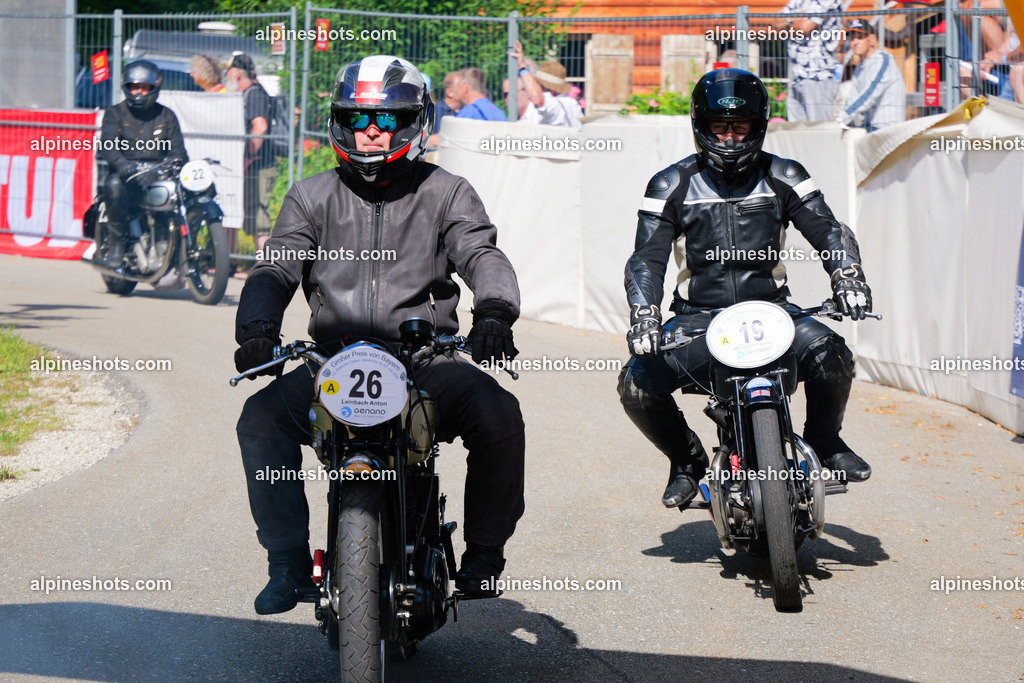 P1025896 | Erleben Sie atemberaubende, hochqualitative Fotos Ihrer Fahrt entlang der malerischen Alpenstraßen. Besuchen Sie alpineshots.com, um professionelle Aufnahmen Ihrer unvergesslichen Reise zu finden und zu kaufen - Realisiert mit Pictrs.com