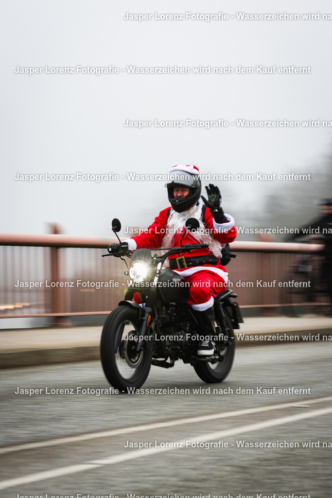 X-Mas Ride I Kiel I 2025 | Jasper Lorenz Fotografie - Realisiert mit Pictrs.com