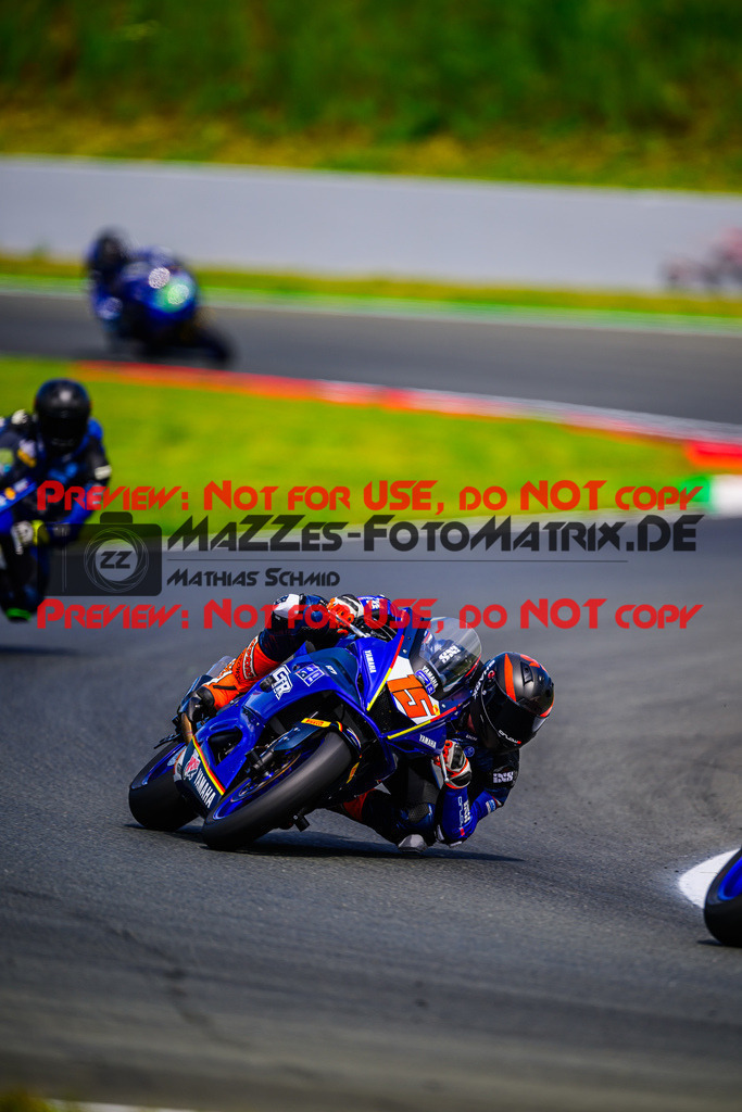 MaZZes_FotoMatrix_240531_6007705_9959 | R7