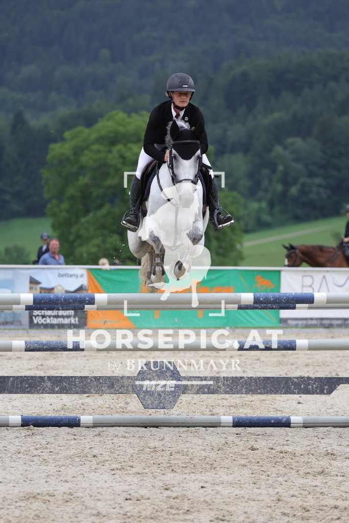 0P6A4385 | Willkommen bei Brunnmayr - Design & Fotografie – Ihrem Spezialisten für Reitturniere und Pferdeveranstaltungen in Oberösterreich, Salzburg und Bayern! Seit über 17 Jahren sind wir leidenschaftlich dabei.