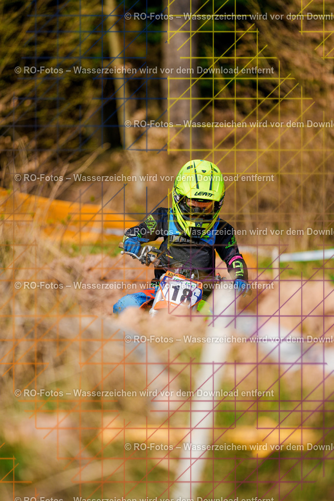 1 2 Lauf Mernes-111 | Sportfotografie von RO-Fotos: Motorsport, Motocross, Enduro, Laufveranstaltungen und Triathlon. Professionelle Fotos von Sportlern und Events. - Realisiert mit Pictrs.com