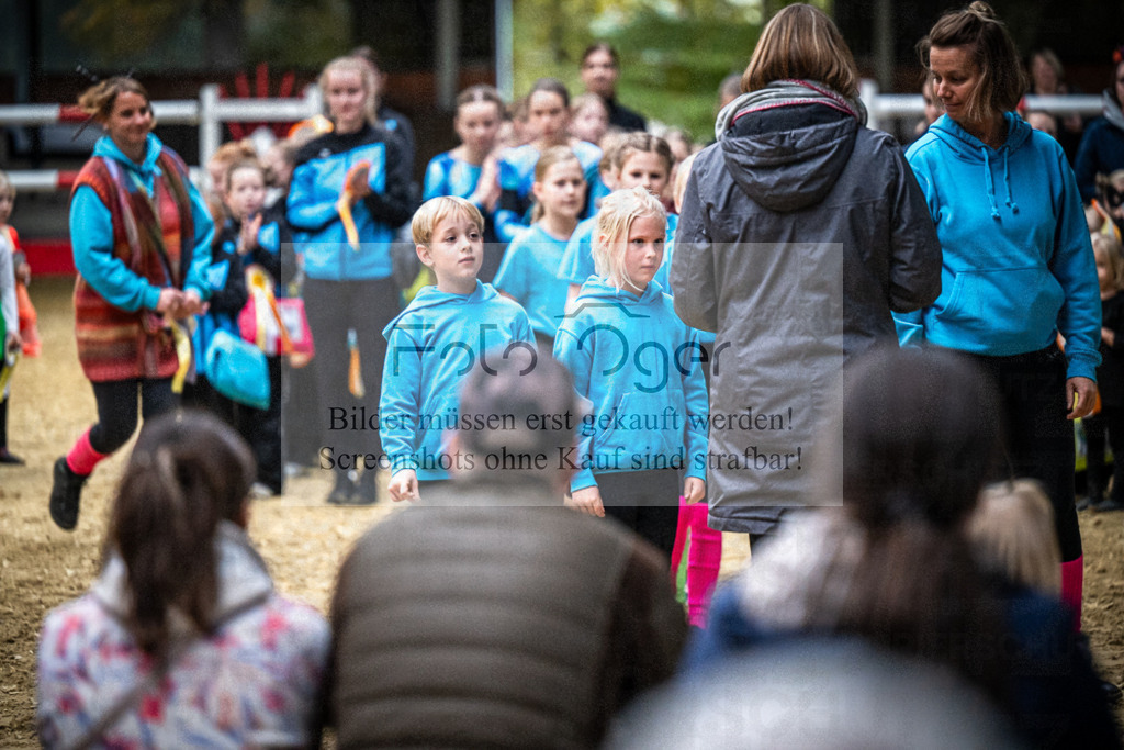DOS_0225 | Entdecke hochwertige Reitturnierfotos von Foto Oger. Professionell, emotional und authentisch – jetzt Lieblingsmomente im Shop bestellen.Deutschlandweite Turnierfotografie. - Realisiert mit Pictrs.com