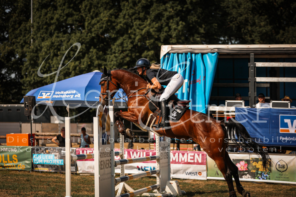 13.FrPfA00086 | Leoni Ertmer Photography - Realisiert mit Pictrs.com