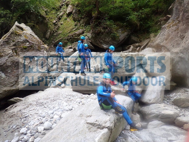P7050328 | Bestelle die Bilder deines Berg- oder Wasser-Abenteuers mit Mountain Sports bequem von zu Hause aus direkt über unseren Online Fotoshop von pictrs.com. - Realisiert mit Pictrs.com