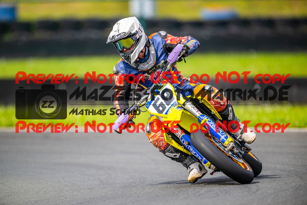 MaZZes_FotoMatrix_240621_6007705_2201 | GELB