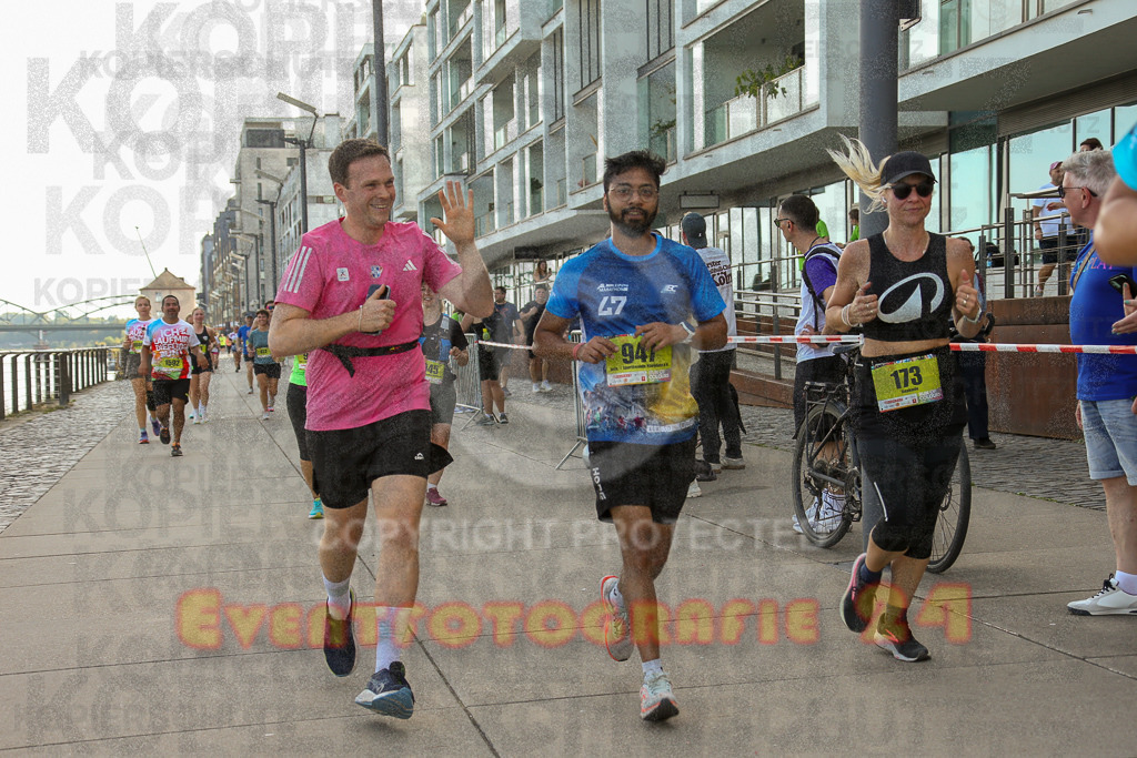 250920_1452_EX1_7977 | Sportfotografie im Rhein-Sieg Kreis, Köln, Bonn, NRW, Rheinland Pfalz, Hessen, etc. Unser Tätigkeitsfeld umfasst den Laufsport vom Volkslauf über den Marathon, Duathlon, Triathon bis zum Ultralauf wie Kölnpfad Ultra oder Schindertrail.
