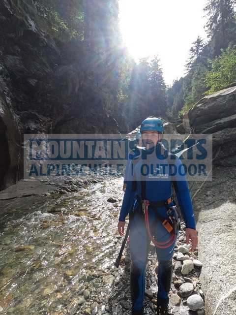 GOPR6643 | Bestelle die Bilder deines Berg- oder Wasser-Abenteuers mit Mountain Sports bequem von zu Hause aus direkt über unseren Online Fotoshop von pictrs.com. - Realisiert mit Pictrs.com