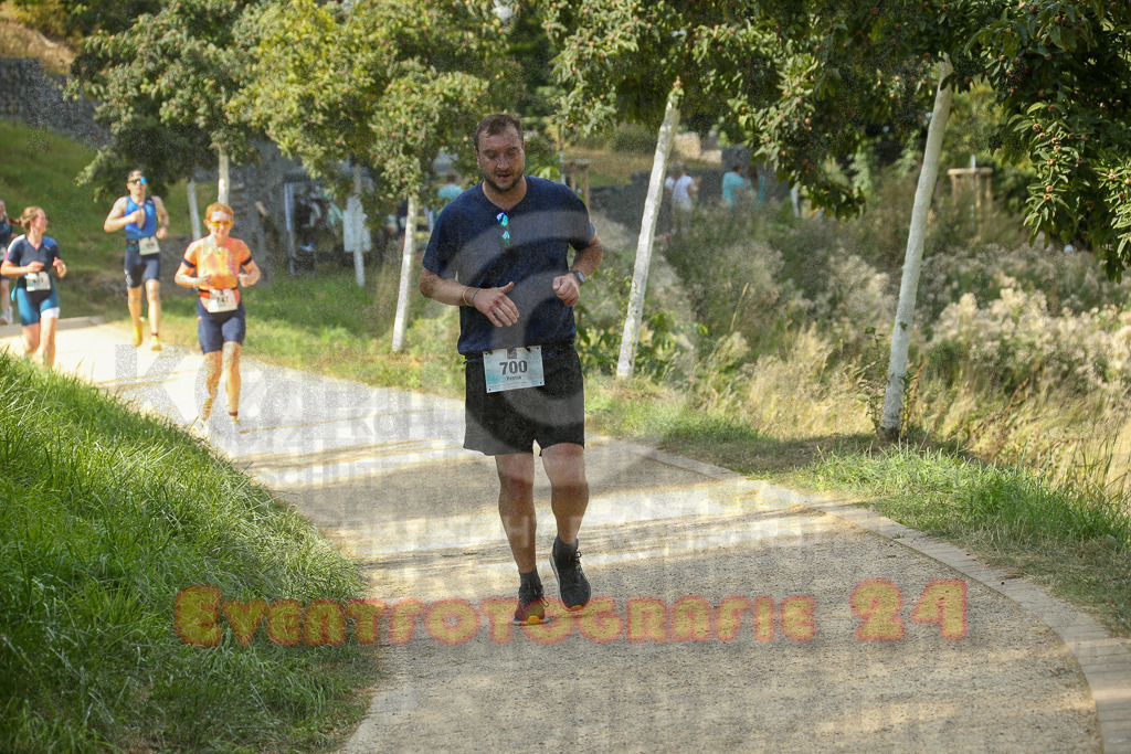 250824_1456_EX1_8088 | Sportfotografie im Rhein-Sieg Kreis, Köln, Bonn, NRW, Rheinland Pfalz, Hessen, etc. Unser Tätigkeitsfeld umfasst den Laufsport vom Volkslauf über den Marathon, Duathlon, Triathon bis zum Ultralauf wie Kölnpfad Ultra oder Schindertrail.
