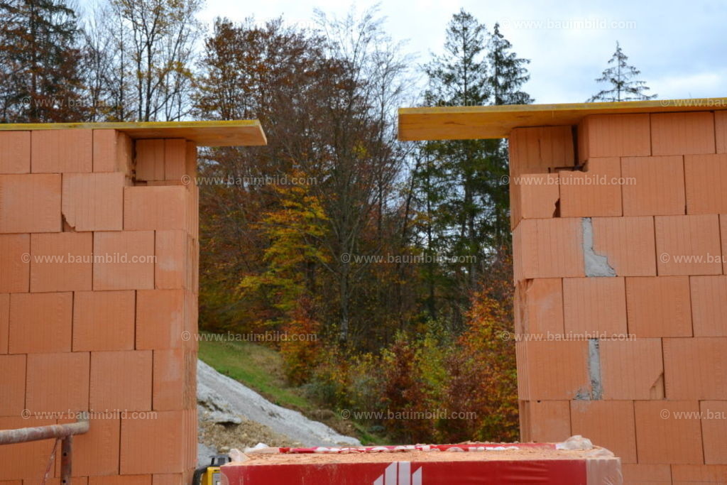 bib-lg07-mauerarbeiten-0157 | Nach LV-Leistungsgruppen sortierte Detailfotos über den Bau eines Hauses. Alle Hausbau-Bilder direkt vom Urheber und Autor der Website Haus-Selber-Bauen.com