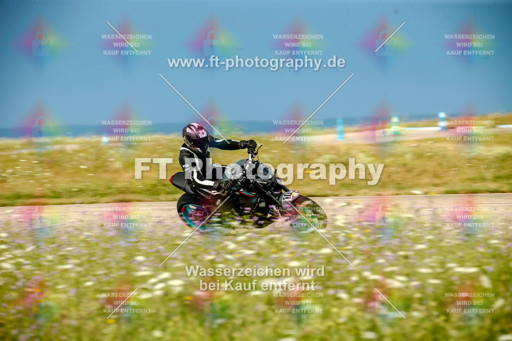 Chambley Juli-0611 | Hier findet Ihr Bilder von Touristenfahrten auf der Nürburgring Nordschleife oder von anderen Veranstaltungen die ich besucht habe. Viel Spass beim Durch Schauen 