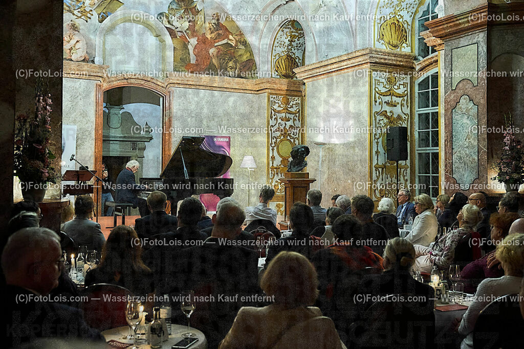 ALS1071_XXXIX-Chopin-Festival_Nocturno_Olejniczak Janusz | (C)FotoLois.com, Alois Spandl, XXXIX. internationales CHOPIN-Festival in der Kartause Gaming, NOCTURNO - nächtliches Konzert bei Kerzenlicht, Sa 5. August 2023.