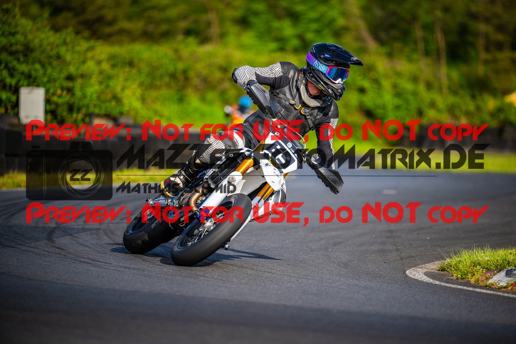 MaZZes_FotoMatrix_240430_6021986_5789 | Fotograf Mathias Schmid
Sportfotograf,
Eventfotograf,
Hochzeitsfotograf,
Portraitfotograf