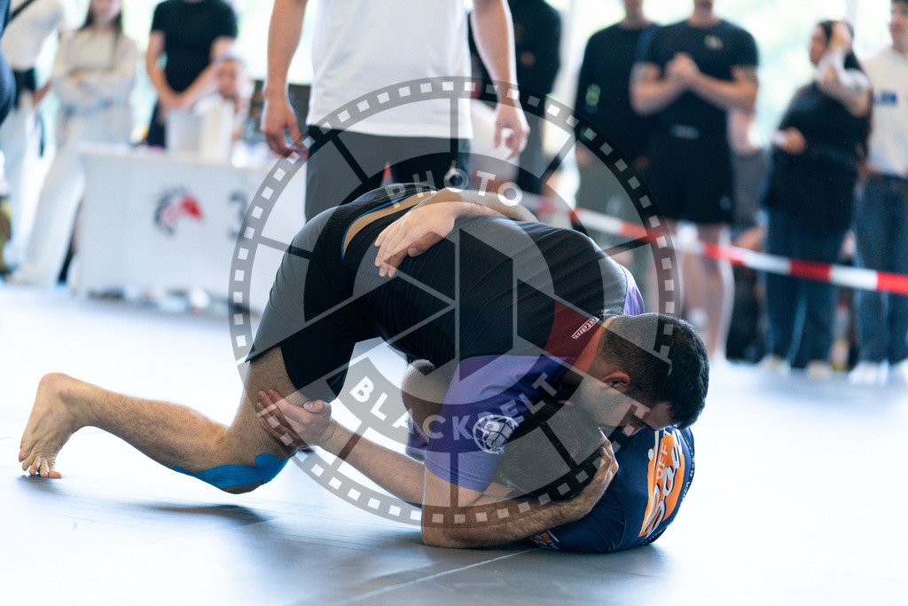 20240608PBB01424 | Fighters compete during the ILLCS VII summer edition luna livre competition in Hannover, Germany, on June 8, 2024.