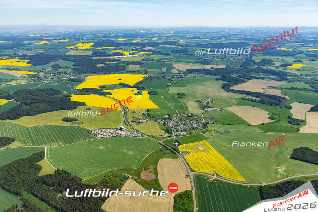 Die Luftaufnahme Frössen - Gefell wurde 2022 vom Flugzeug aus (keine Drohne) erstellt. Hohe Auflösung -für große Poster und Wandbilder geeignet - Garantiert!