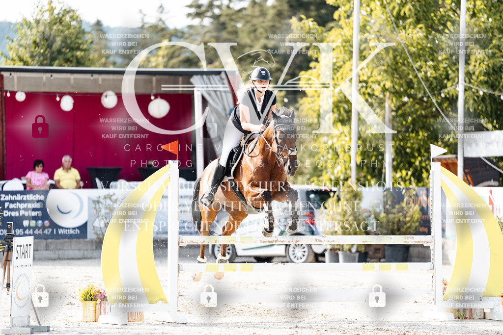 CK906116 | Turnierfotografie Pferdefotografie Trier Rheinland-Pfalz Pferdesport Reitsport Tierfotografie Sportfotografie Pferdevideo Pferdevideografie Equestrianvideography equestrianphotography  - Realisiert mit Pictrs.com
