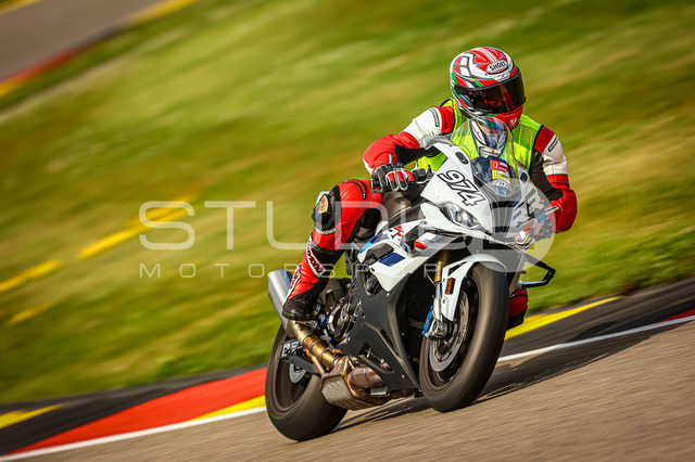 0974-240808_SR-018_974 | Deine Full-Service-Agentur für ✔️Videoproduktionen und ✔️Motorsportfotografie Jetzt Angebot anfragen!