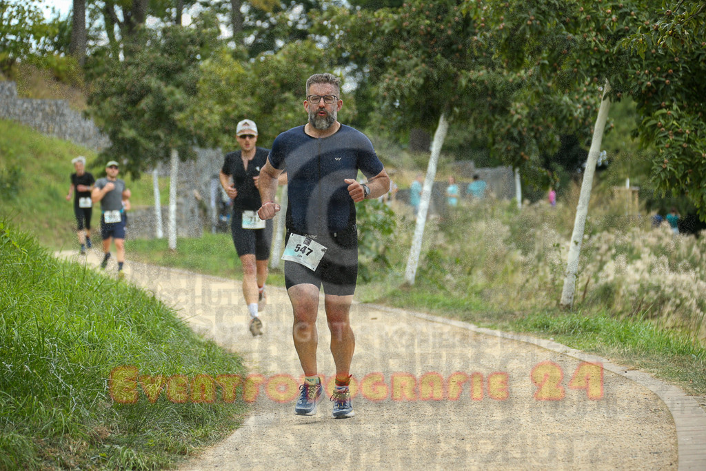 250824_1424_EX1_6046 | Sportfotografie im Rhein-Sieg Kreis, Köln, Bonn, NRW, Rheinland Pfalz, Hessen, etc. Unser Tätigkeitsfeld umfasst den Laufsport vom Volkslauf über den Marathon, Duathlon, Triathon bis zum Ultralauf wie Kölnpfad Ultra oder Schindertrail.