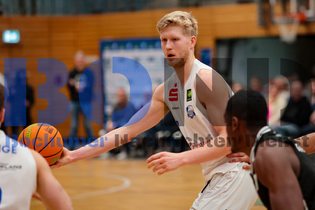 SES_BOCBAY20250209-14 | bond - Realisiert mit Pictrs.com