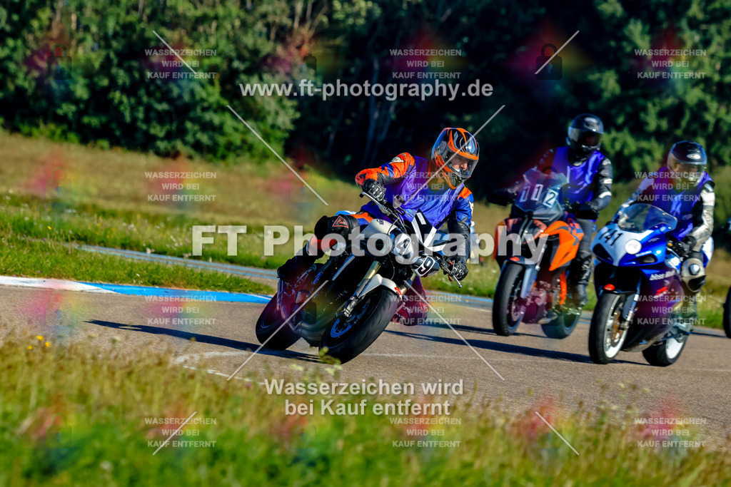 049-1807 | Hier findet Ihr Bilder von Touristenfahrten auf der Nürburgring Nordschleife oder von anderen Veranstaltungen die ich besucht habe. Viel Spass beim Durch Schauen 