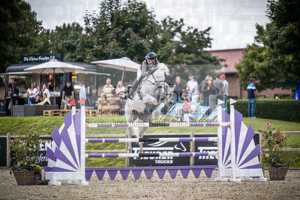 DOS_7087 | Entdecke hochwertige Reitturnierfotos von Foto Oger. Professionell, emotional und authentisch – jetzt Lieblingsmomente im Shop bestellen.Deutschlandweite Turnierfotografie. - Realisiert mit Pictrs.com