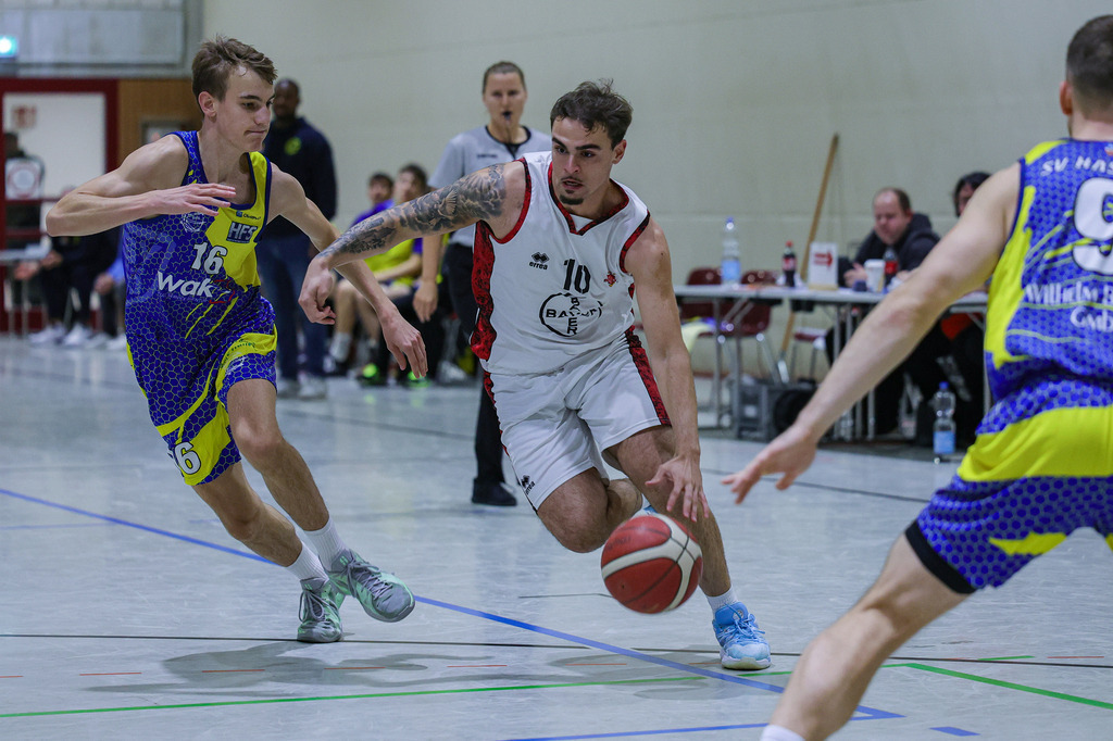 Regio BAYER GIANTS vs SV Haspe 70-15 | Fotos von Basketballspielen aus dem Raum NRW fotografiert von Gero Mueller-Laschet und Daniel Schaefer - Realisiert mit Pictrs.com