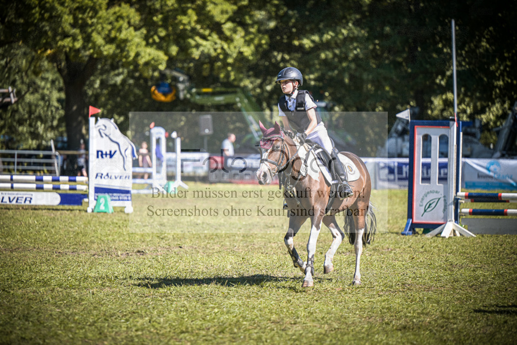 DOS_0540 | Entdecke hochwertige Reitturnierfotos von Foto Oger. Professionell, emotional und authentisch – jetzt Lieblingsmomente im Shop bestellen.Deutschlandweite Turnierfotografie. - Realisiert mit Pictrs.com