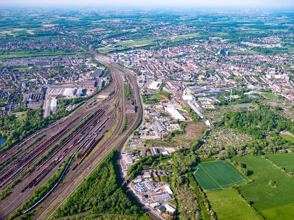 Luftbild vom Rangierbahnhof Hamm | Das große Gelände vom Rangierbahnhof in Hamm Westfalen aus der Luft fotografiert. - Realisiert mit Pictrs.com