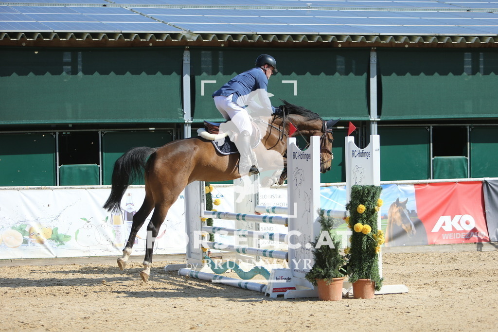 DL2Q8249 | Willkommen bei Brunnmayr - Design & Fotografie – Ihrem Spezialisten für Reitturniere und Pferdeveranstaltungen in Oberösterreich, Salzburg und Bayern! Seit über 17 Jahren sind wir leidenschaftlich dabei.