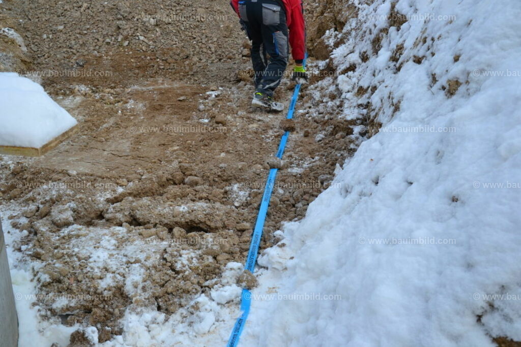 bib-lg02-erdarbeiten-0209 | Nach LV-Leistungsgruppen sortierte Detailfotos über den Bau eines Hauses. Alle Hausbau-Bilder direkt vom Urheber und Autor der Website Haus-Selber-Bauen.com