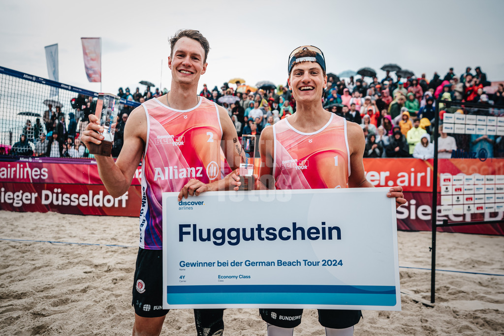 Beachvolleyball | Männer | German Beach Tour 2024 | Tourstop Düsseldorf | 19.05.2024 | Max Just (rechts) und Robin Sowa (links) gewinnen den Tourstop in Düsseldorf