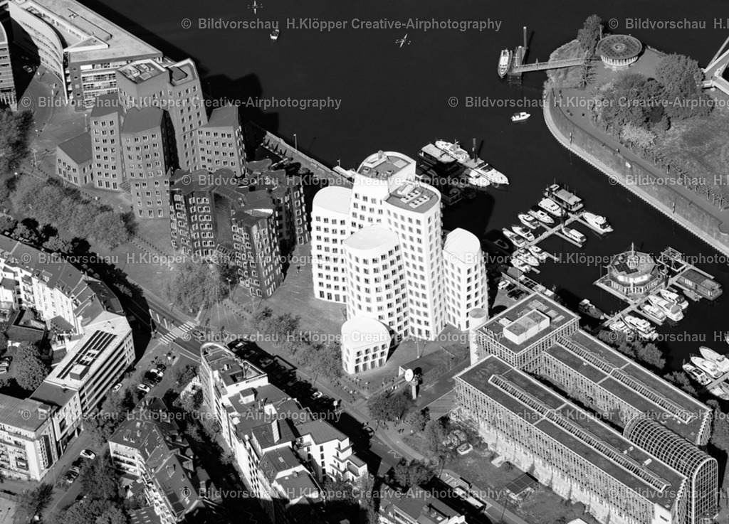Gehry Bauten-duesseldorf-medienhafen | Luftbildfotografie und Luftbildfotograf Hermann Klöpper - Realisiert mit Pictrs.com