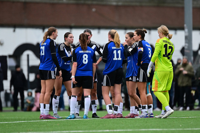 Fußball I Frauen I Saison 2025-2026 I Regionalliga Nord I 10. Spieltag I FC St. Pauli - Hamburger SV U20 I 12288 | Der Sportfotograf. - Realisiert mit Pictrs.com