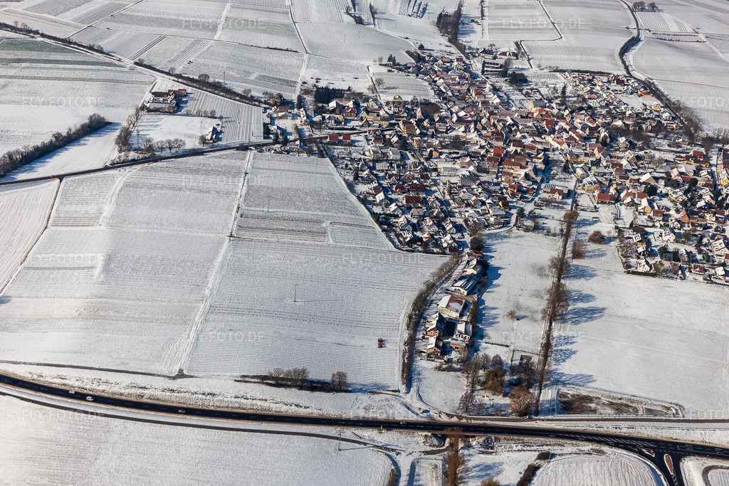 Luftbild: Winterluftbild im Schnee in Impflingen im Bundesland Rheinland-Pfalz in Deutschland. Foto: IMG_124726.jpg vom 11.02.2021 durch Werner Riehm/FLY-FOTO.de