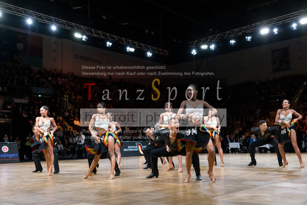 20241109_DM-Formationen_4190 | Tanzsportbilder, Standardtanz, Lateintanz, WDSF, DTV, LTVB, dancecomp, goc, hessen tanzt, blaues band der spree, walzer, tango, wiener walzer, slowfox, quickstepp, samba, rumba, cha-cha-cha, paso doble. jive, hd-kroft photography, turniertanzsport