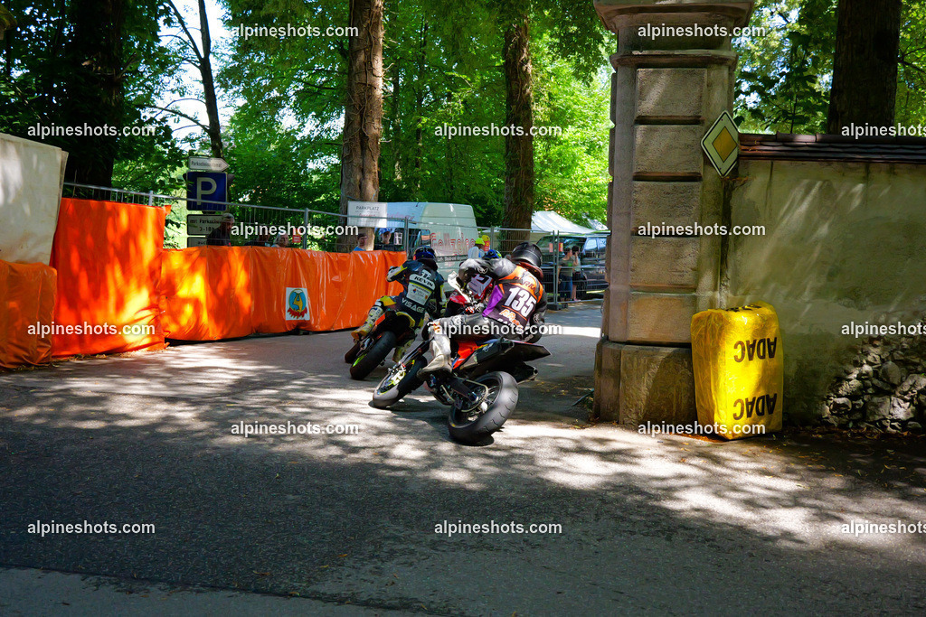 P1036780 | Erleben Sie atemberaubende, hochqualitative Fotos Ihrer Fahrt entlang der malerischen Alpenstraßen. Besuchen Sie alpineshots.com, um professionelle Aufnahmen Ihrer unvergesslichen Reise zu finden und zu kaufen - Realisiert mit Pictrs.com