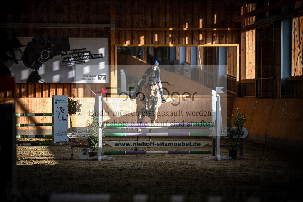 DOS_0723 | Entdecke hochwertige Reitturnierfotos von Foto Oger. Professionell, emotional und authentisch – jetzt Lieblingsmomente im Shop bestellen.Deutschlandweite Turnierfotografie. - Realisiert mit Pictrs.com