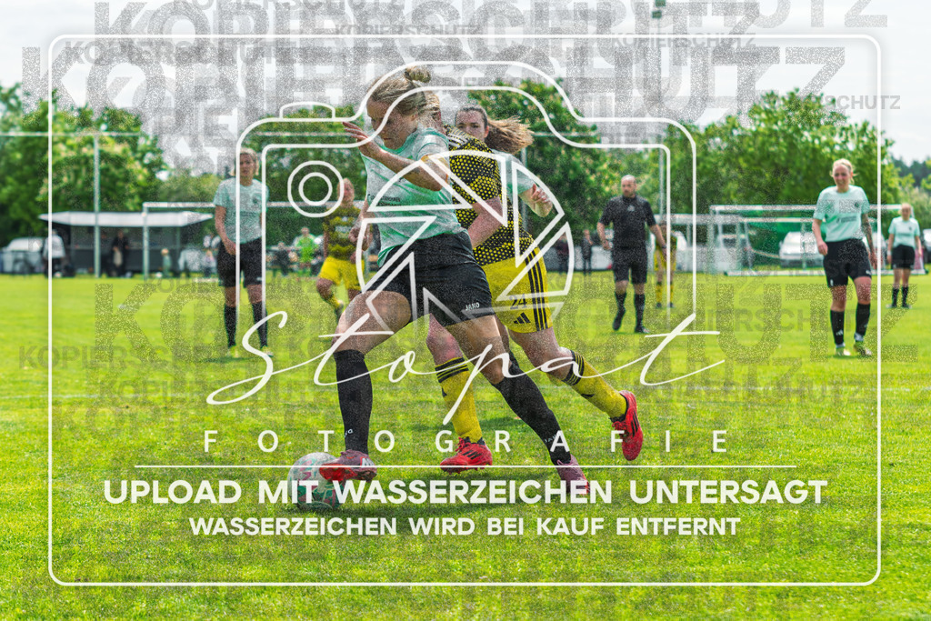 Kreisliga Damen HK/CE - Kickers Wolthausen vs. SG Fulde | Malina von Elmendorf (Kickers Wolthausen #8); Kreisliga Damen HK/CE - Kickers Wolthausen vs. SG Fulde am 17.05.26 in Sportplatz Wolthausen, Wolthausen - Realisiert mit Pictrs.com