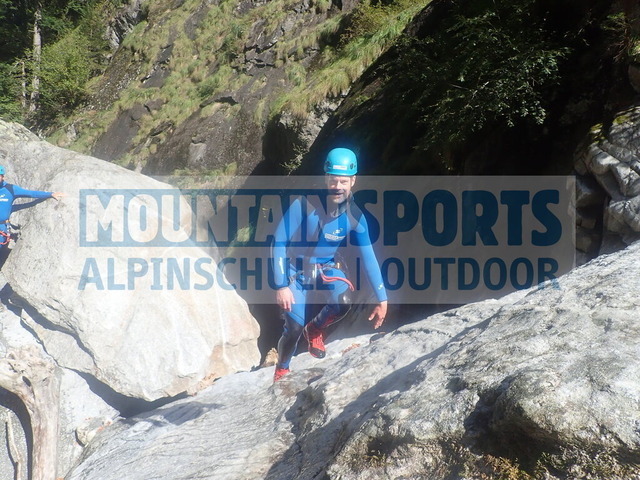P9210088 | Bestelle die Bilder deines Berg- oder Wasser-Abenteuers mit Mountain Sports bequem von zu Hause aus direkt über unseren Online Fotoshop von pictrs.com. - Realisiert mit Pictrs.com