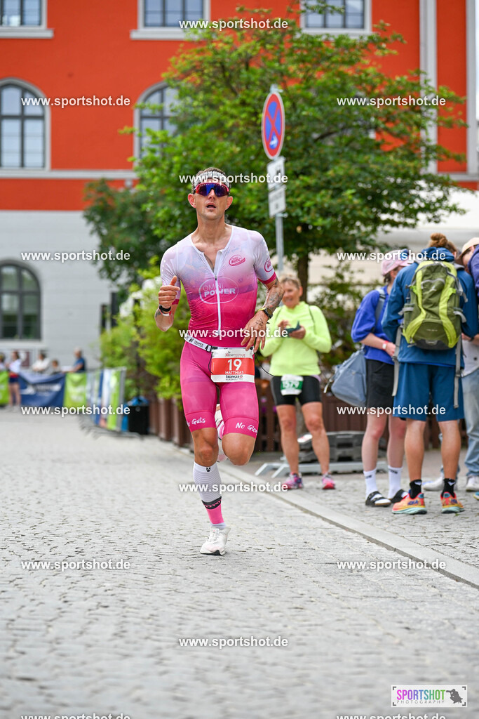 SZI_6265 | Stadttriathlon Erding 2025. #yourpictrs #sportshot_your_pictrs @Sportshotphotography #stadttriathlonerding Copyright: www.sportshot.de