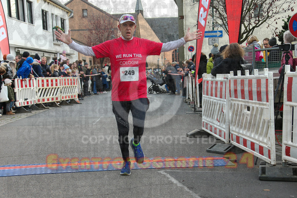 221127_1217_EX1_2322 | Sportfotografie im Rhein-Sieg Kreis, Köln, Bonn, NRW, Rheinland Pfalz, Hessen, etc. Unser Tätigkeitsfeld umfasst den Laufsport vom Volkslauf über den Marathon, Duathlon, Triathon bis zum Ultralauf wie Kölnpfad Ultra oder Schindertrail.