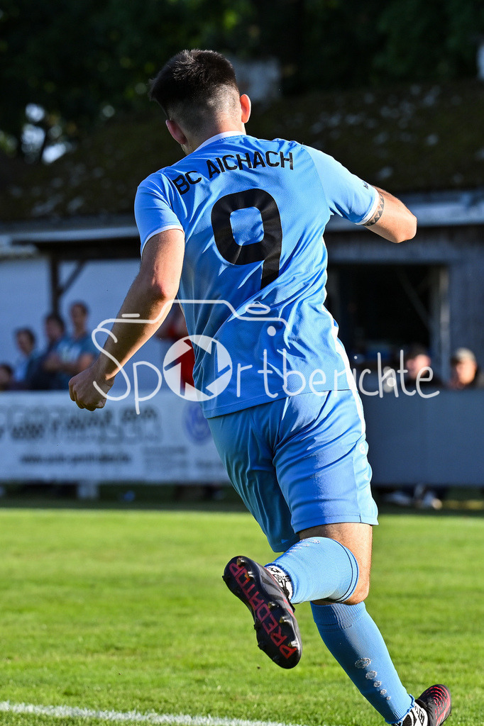 BC Aichach - SC Griesbeckerzell | Jubel nach 3-0 / Aichach 9 / Markus WEHREN