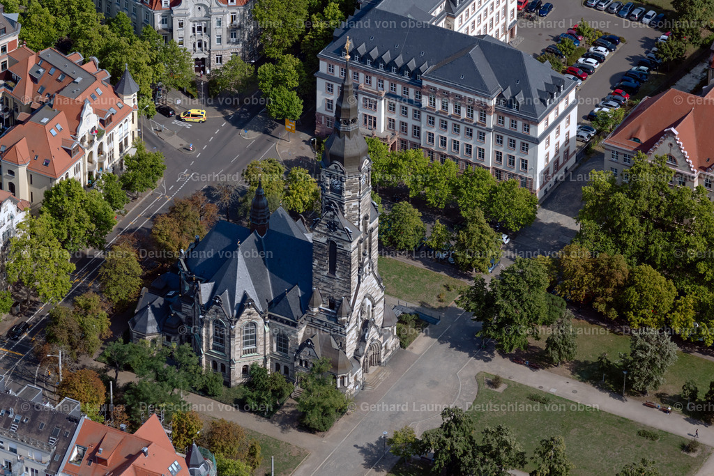 4039828 | LEIPZIG 14.09.2020 Kirchengebäude der Michaeliskirche am Nordplatz im Ortsteil Zentrum-Nord in Leipzig im Bundesland Sachsen, Deutschland. Weiterführende Informationen bei: Kirchenvorstand der Ev.-Luth. Michaelis-Friedens-Kirchgemeinde. // Church building Michaeliskirche on Nordplatz in the district Zentrum-Nord in Leipzig in the state Saxony, Germany. Further information at: Kirchenvorstand der Ev.-Luth. Michaelis-Friedens-Kirchgemeinde. Foto: Gerhard Launer
